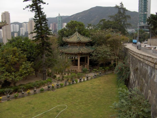 Holiday 091
