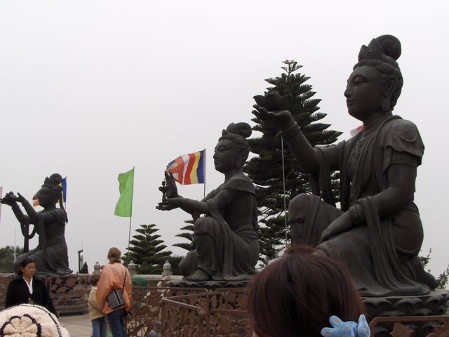 Holiday 094